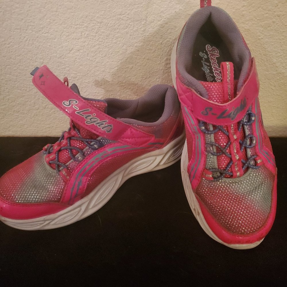 Skechers